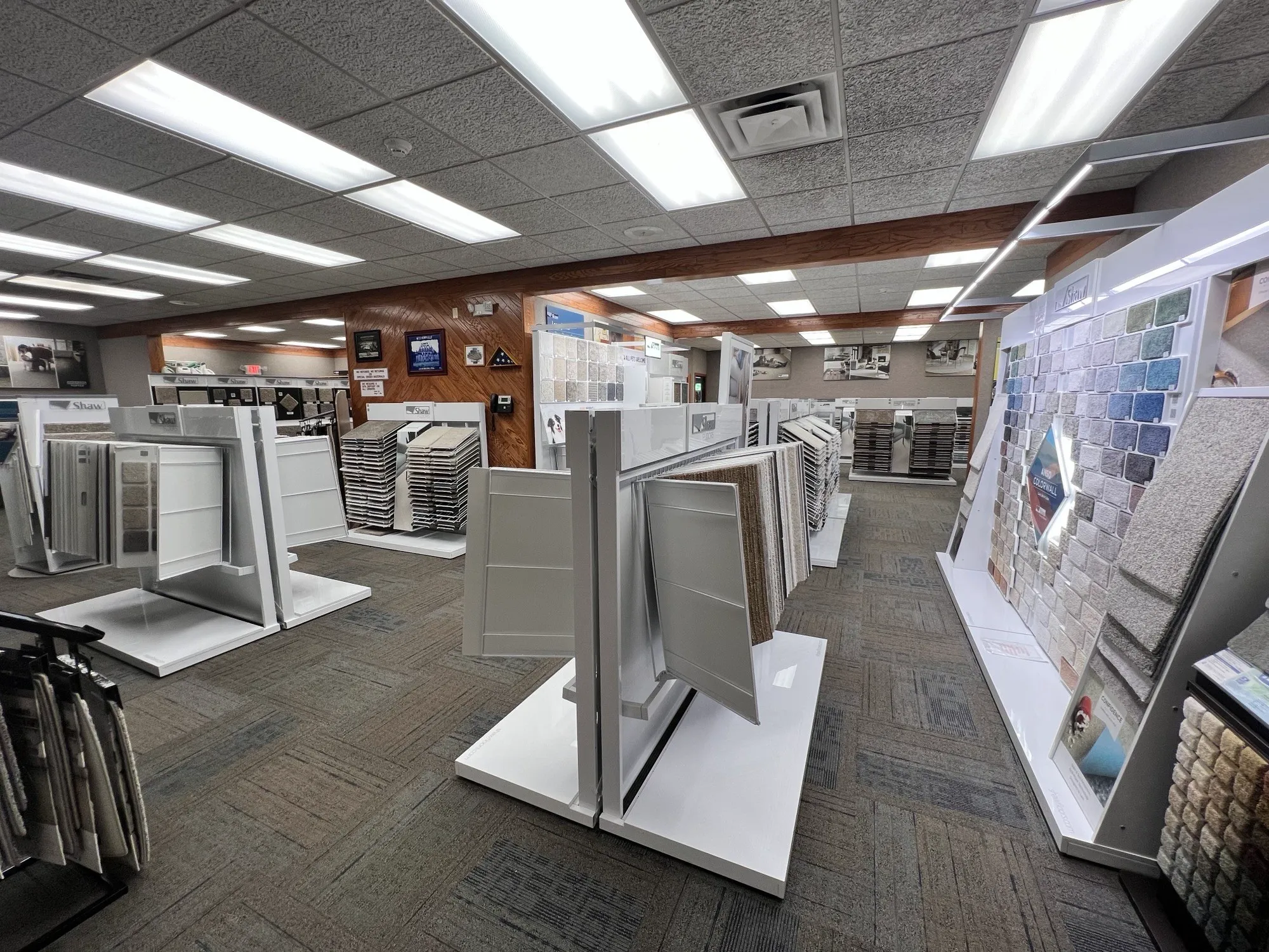 Showroom | Larry Lint Flooring